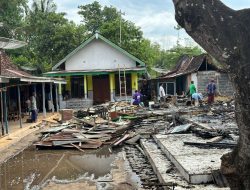 Empat Rumah Ludes Terbakar