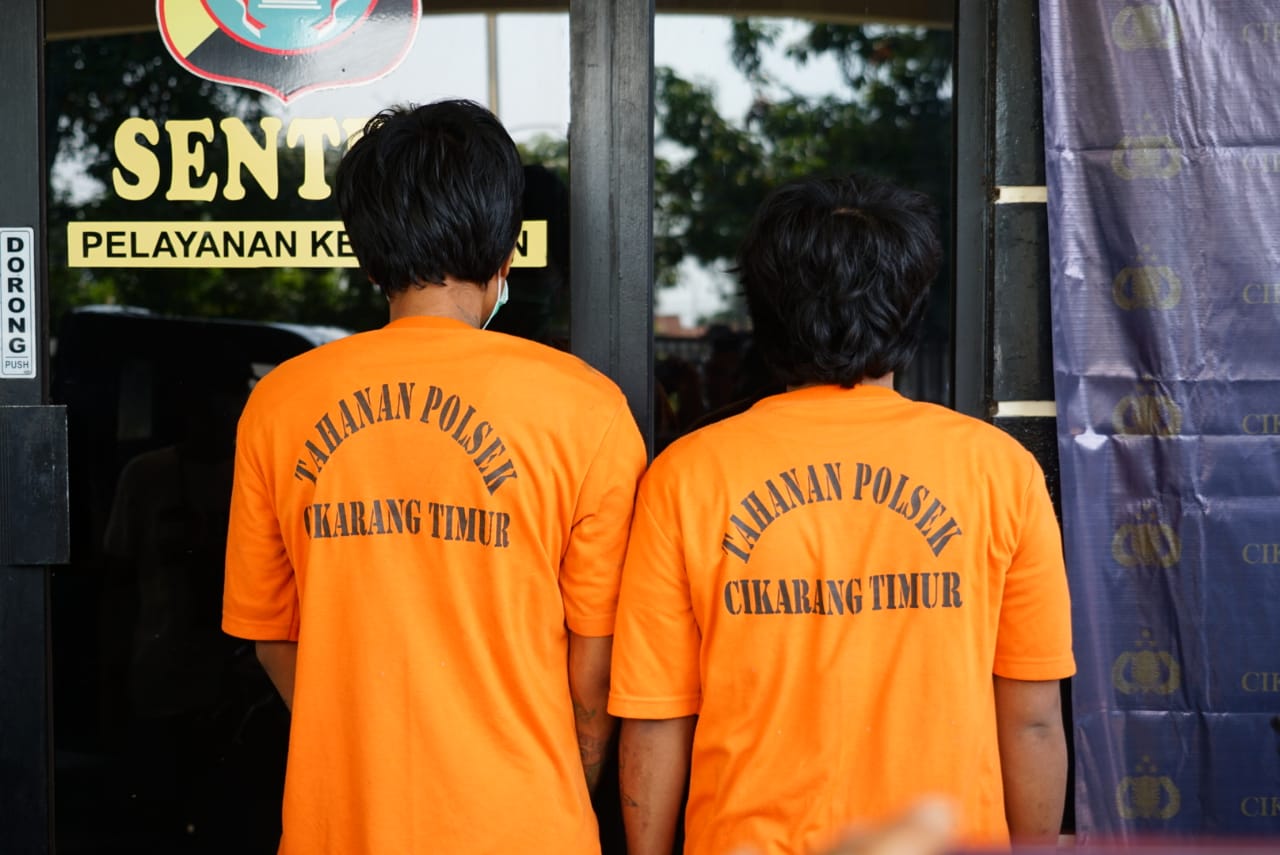 Polsek Cikarang Timur Berhasil Ungkap Kasus Pencurian dengan Pemberatan dan Penggelapan Polsek Cikarang Timur Berhasil Ungkap Kasus Pencurian dengan Pemberatan dan Penggelapan