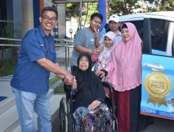 BRI Bondowoso Serahkan Mobil Dan Motor Kepada Pemenang Undian PHS