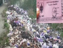 Tumpukan Sampah di Desa Kandang Ancam Kesehatan Warga