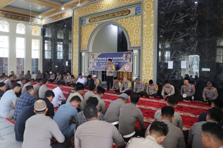 Polres PALI Menyelenggarakan kegiatan Pembinaan Rohani dan Mental (BINROHTAL) Serta Doa Bersama di Masjid Asadiyah