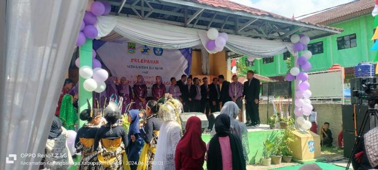 Pertunjukan Pentas Seni, Meriahkan Pelepasan Siswa-siswi SDN 01 Karangbahagia