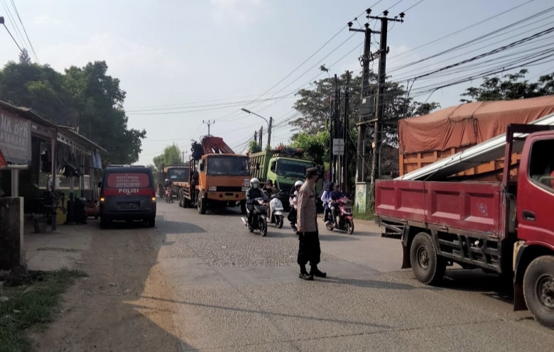 SPBU Cigutul Alami Gangguan Sistem Akibatkan Kemacetan, Polsek Cibarusah Urai Arus Lalulintas