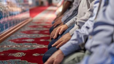 Khutbah Jumat Singkat: Akibat Meninggalkan Shalat Jumat