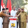 Presiden Jokowi Resmikan Infrastruktur Jalan di Lampung Utara, Percepat Mobilitas Barang. dan. Orang