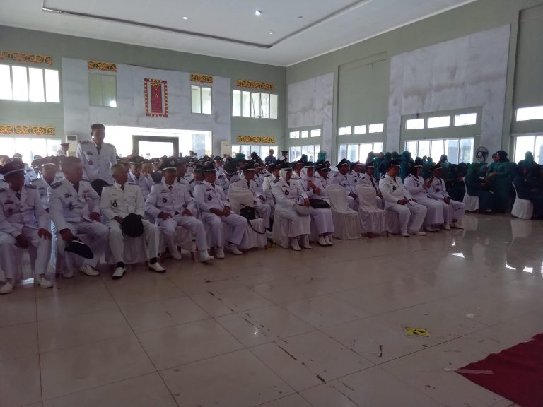 Pj Bupati Lampung Utara Mengukuhkan Masa Jabatan Kepala Desa Yang Ada di Lampung Utara