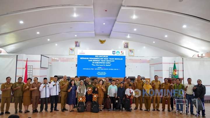 Bupati Karo Meluncurkan Gerakan Pengembalian Anak Tidak Sekolah (ATS) dan Dewasa Tidak Sekolah di Kabupaten Karo