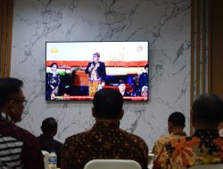 Kapolres Metro Bekasi Gelar Nonton Bareng Wayang Kulit Secara Virtual Meriahkan Hari Bhayangkara ke-78