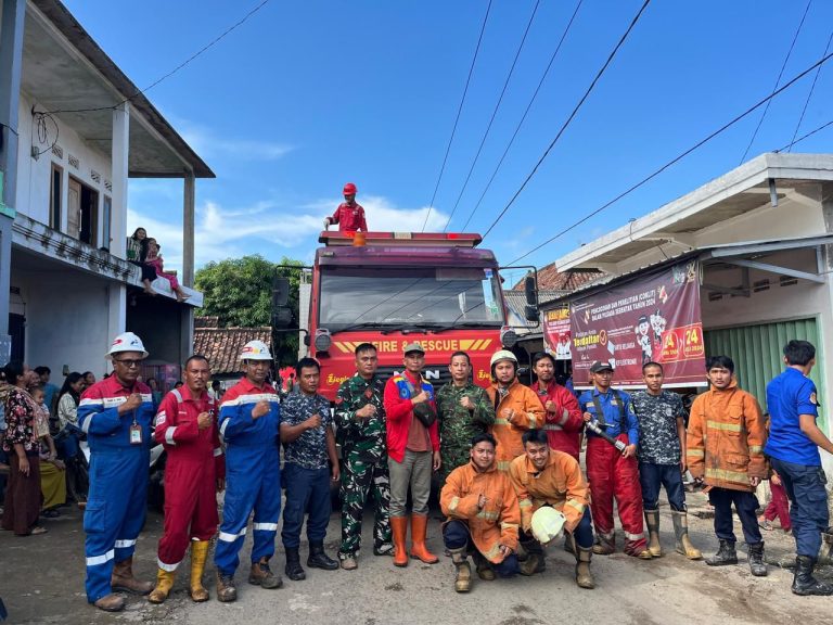 Tim Tanggap Darurat PT Pertamina EP Adera Field Padamkan Kebakaran Rumah di Desa Curup