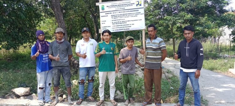 Warga Dusun Tangkil desa Kutaampel Antusias Sambut Baik Pembangunan Turap Saluran Air