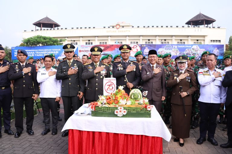 HUT Bhayangkara Ke-78, Pj Bupati Bekasi: Polisi Selalu Menjadi Sahabat, Pelindung serta Mengayomi Masyarakat