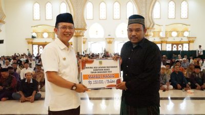 Pemkab Bekasi Berikan Bantuan dan Pembinaan 1.946 Imam dan Marbot Masjid