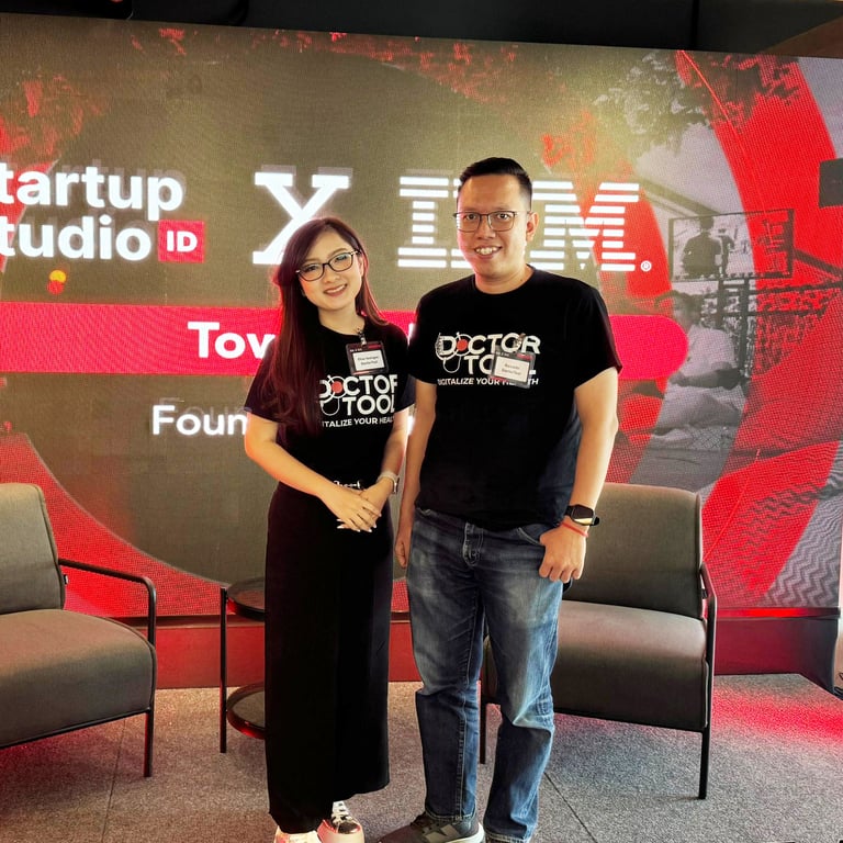 Elisa Yoshigoe Wijaya, CCO & Co-Founder DoctorTool dan Rainaldo, CEO & Co-Founder DoctorTool menghadiri Founder’s Camp 2024 di Jakarta