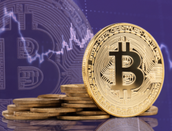 Akibat Pemerintah AS kirim BTC Senilai USD 240 Juta ke Coinbase, Performa Bitcoin Turun ke Bawah level USD 62.000