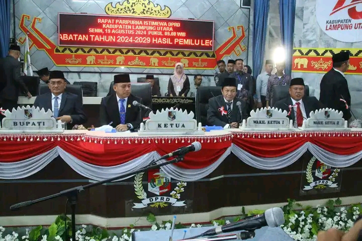 Pj .Bupati Lampung Utara,Drs.H.Aswarodi .M.Si Hadiri Pelantikan 45 Angota DPRD Lampura Priode 2024 - 2029 Dengan Tema Semangat Baru, Harapan Baru