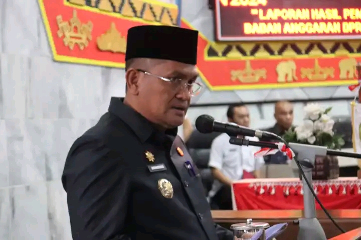 Pj.  Bupati Lampung Utara  Drs. H . Aswarodi. M. Si. Hadiri Acara di Dewan Perwakilan   Rakyat Daerah. (DPRD)  Kabupaten Lampung Utara