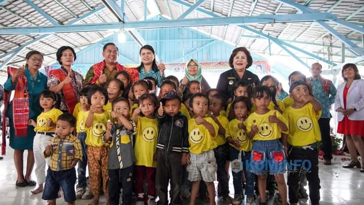 Bupati Karo Cory Sebayang Sambut Kunjungan Tim Evaluasi Provsu pada Acara Lomba PAAR Desa Sugihen