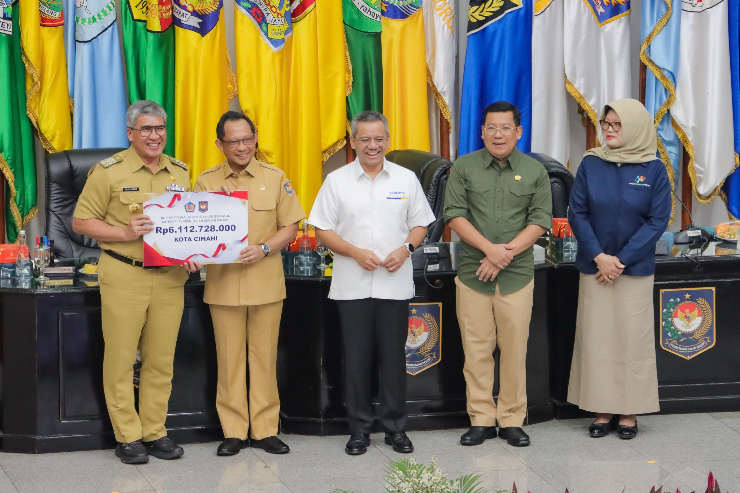 Kota Cimahi Raih Penghargaan Pengendalian Inflasi 2024