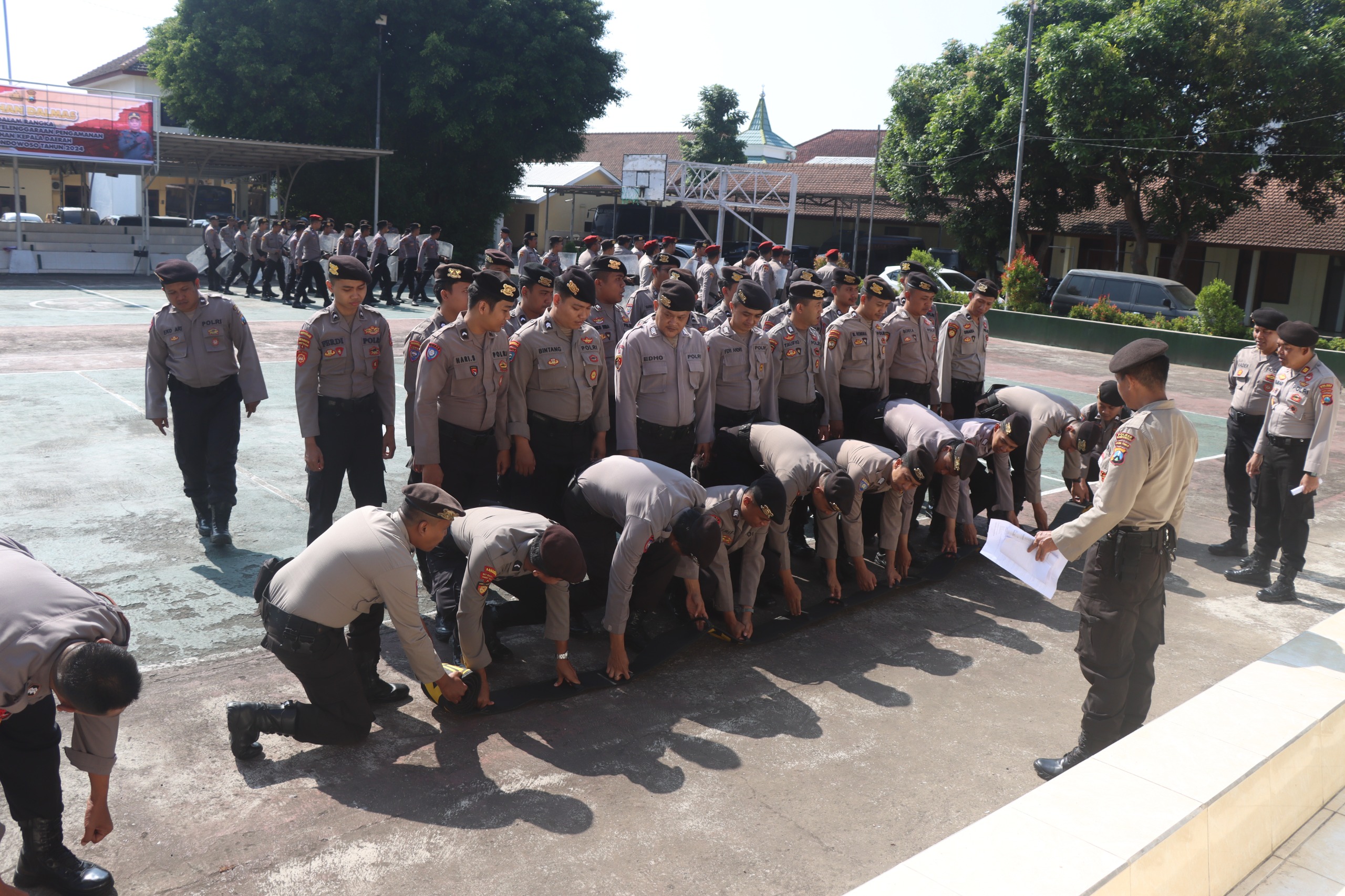 Untuk Pengamanan Pilkada Serentak 2024 Polres Bondowoso Tingkatkan Kemampuan Dalmas