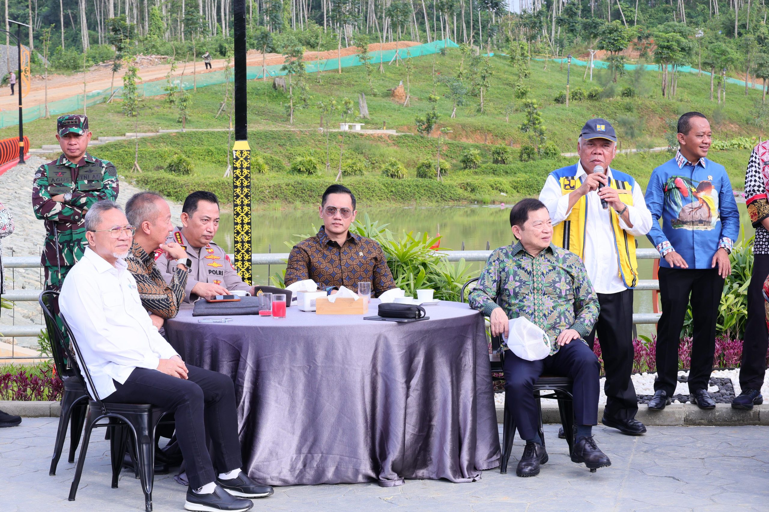 Menteri AHY Berkeliling IKN Bersama Presiden, Wapres RI, dan Menteri KIM Meninjau Embung hingga Sumbu Kebangsaan