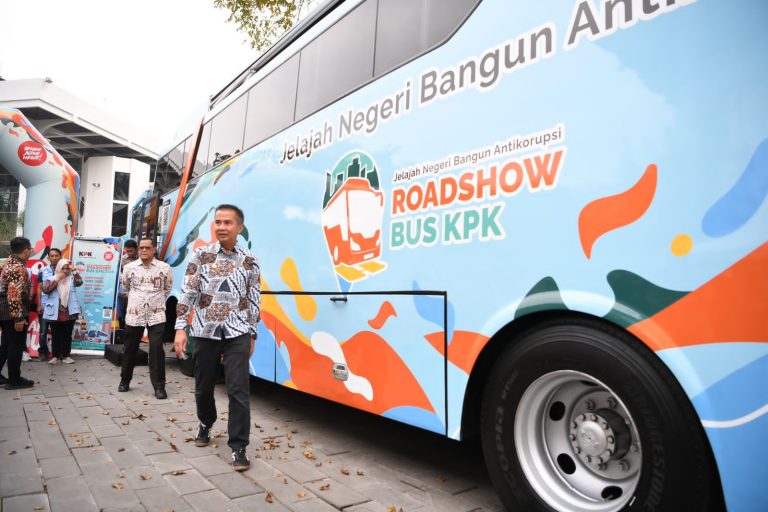 ROADSHOW BUS KPK 2024Tingkatkan Pemahaman Masyarakat Tentang Pemberantasan dan Pencegahan Korupsi