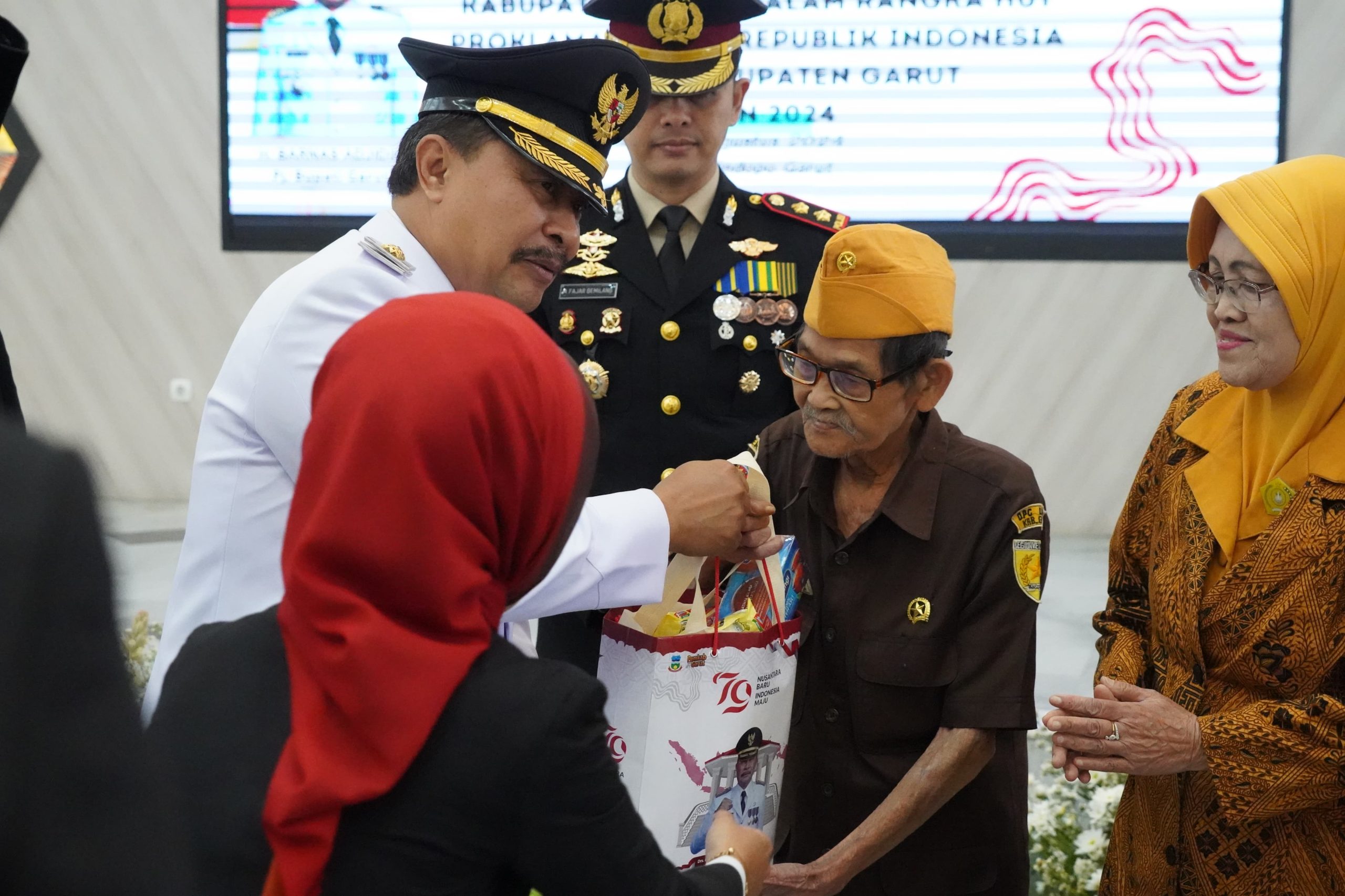 Pj Bupati Garut: Kemerdekaan Diraih Berkat Pengorbanan Para Pahlawan