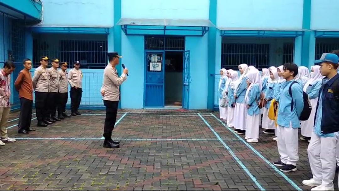 Cooling System dan Binluh di SMK Karya Teladan, Inilah Amanah Dari Kapolsek Metro Pancoran