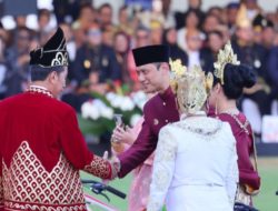 Menangkan Busana Adat Terbaik pada Upacara Penurunan Bendera Sang Merah Putih, Menteri AHY: Tradisi yang Baik untuk Lestarikan Budaya