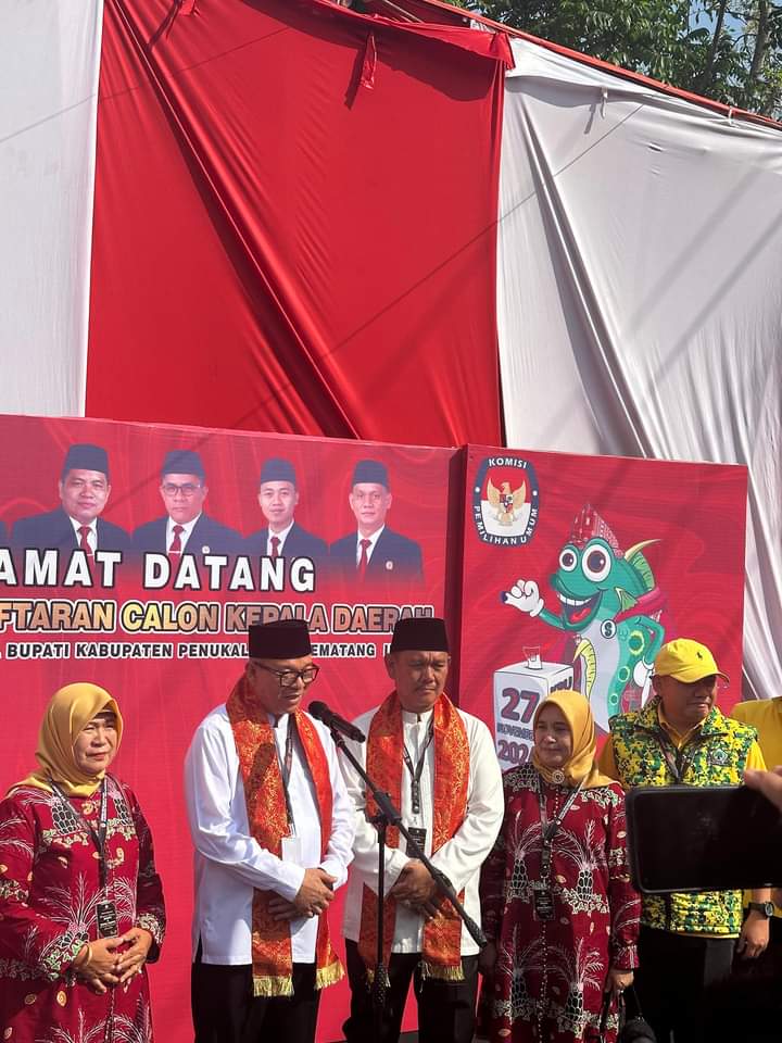 3 Ribuan Massa Saksikan Deklarasi Di Posko Kemenangan dan Hantarkan Paslon (Asri Ag-Irwan ST) Calon Bupati dan Calon Wakil Bupati PALI Ke Kantor KPU PALI