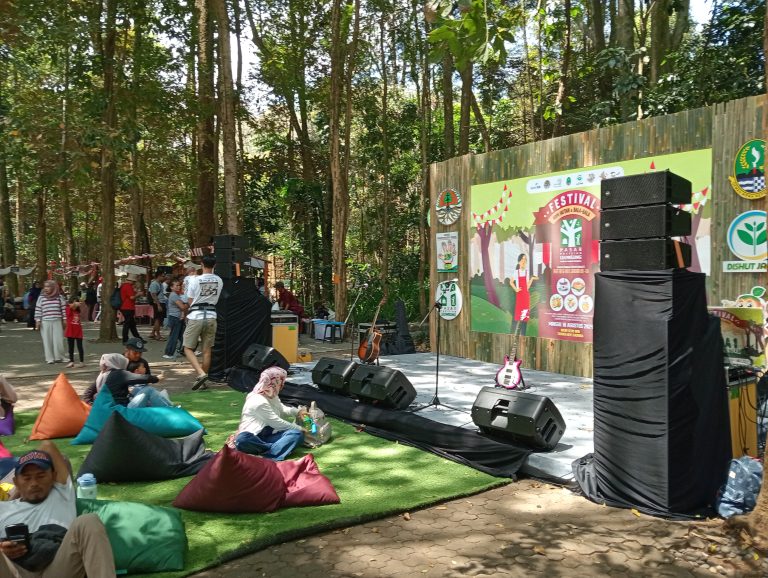 Festival Kopi Hutan Bala Bala di Taman Hutan Ir. H. Juanda (TAHURA)