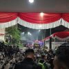 "Polrestabes Bandung Beserta Jajaran Nya Mengawal Aksi Demo Mahasiswa Di Depan Kantor DPRD Provinsi Jawa Barat"