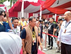 Arfi-Yeni Resmi Terdaftar Menjadi Calon Walikota Dan Wakil Walikota Bandung