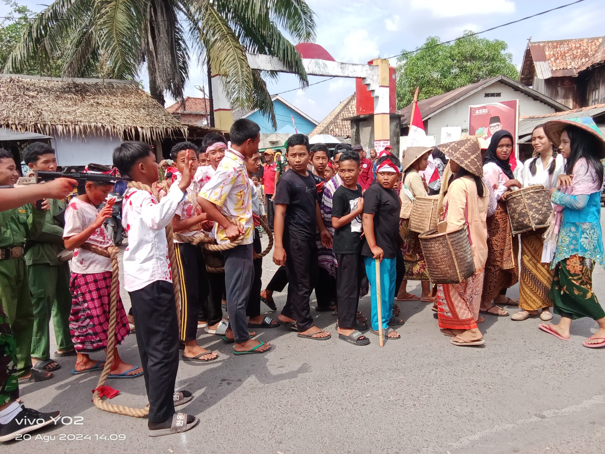 Keunikan dan Kemeriahan Penampilan Yang Dilakukan Peserta Karnaval Desa Purun Dalam Rangka Memperingati HUT RI Ke-79