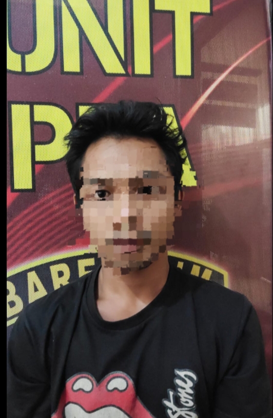 Seorang Sopir Truk Tronton Logging di kabupaten PALI Redupaksa Ibu Rumah Tangga