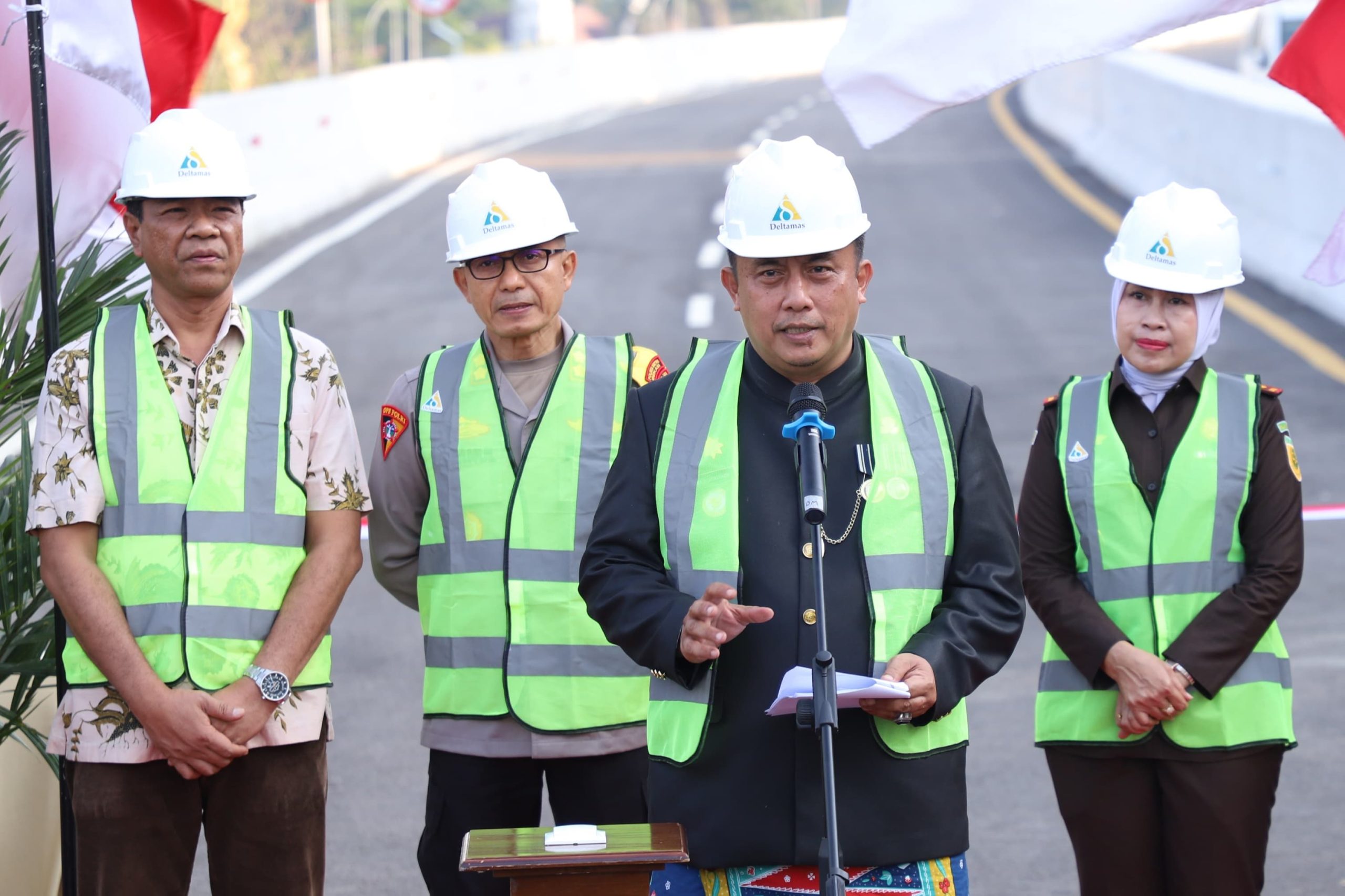 Pj Bupati Bekasi Resmikan Fly Over Deltamas Bhagasasi