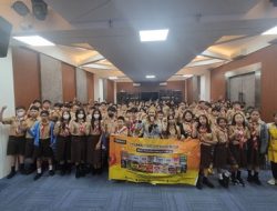 Workshop Public Speaking dengan Pembicara Ternama Indonesia Priska Sahanaya  dan  Pronas di SMP Saint John