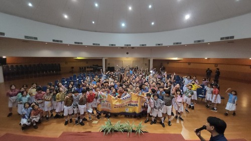 Training Presentasi Bersama Pembicara Terkemuka Priska Sahanaya, Agatis, Dan Ohana Mie di SD Tarakanita 2