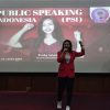 Priska Sahanaya Tingkatkan Kemahiran Public Speaking Bersama Agatis di SD Katolik Sang Timur