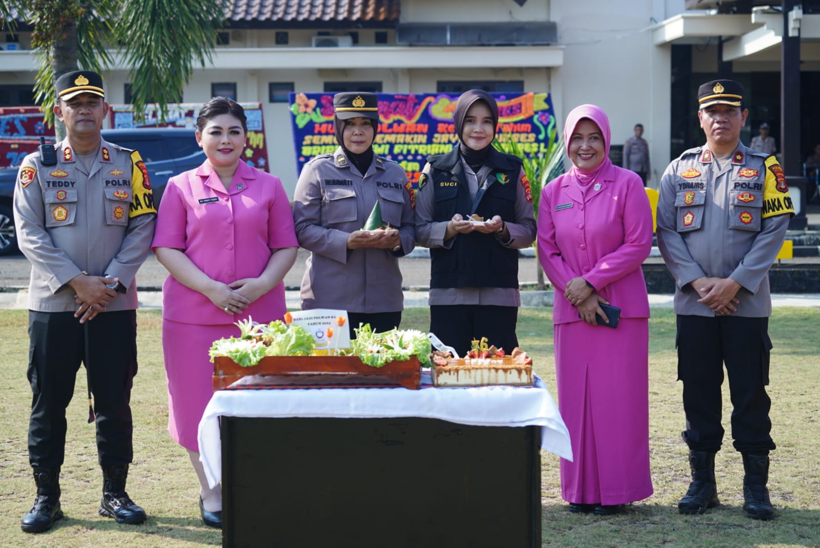 Peringati Hari Ulang Tahun Ke - 76, Polwan Polred Lampung Utara Gelar Syukuran