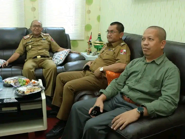 Pj,Bupati Lampung Utara Rapat Bersama BPRS Syariah Kotabumi Lampung Utara