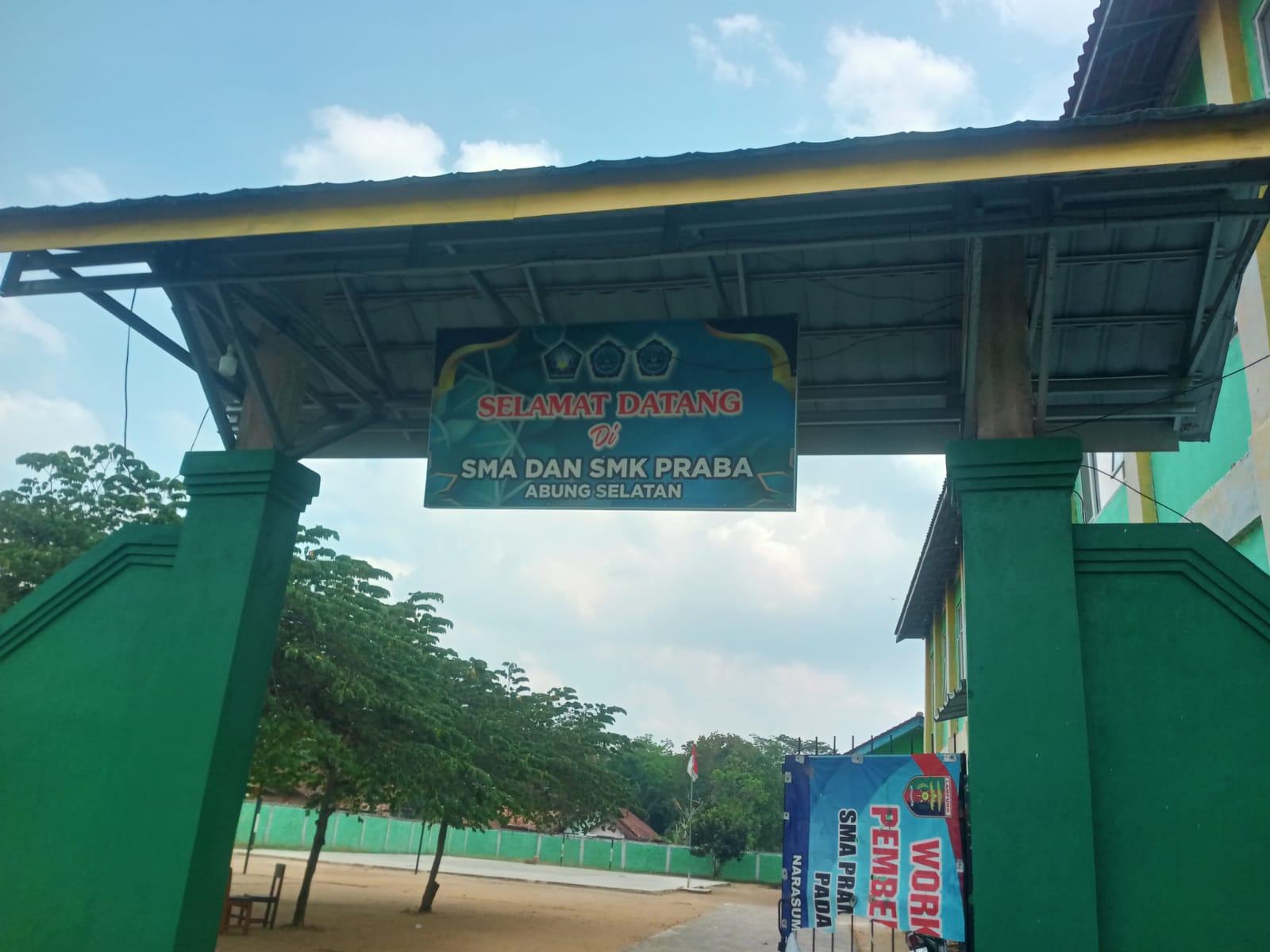 Kekacauan di YP - PRABA Lampung Utara, Aktivitas Sekolah Terhenti