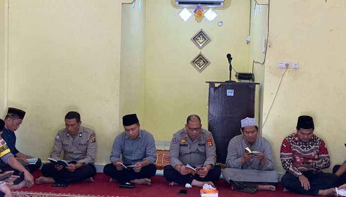 Polsek Penukal Abab Menggelar kegiatan Yasinan dan Tolak Balak