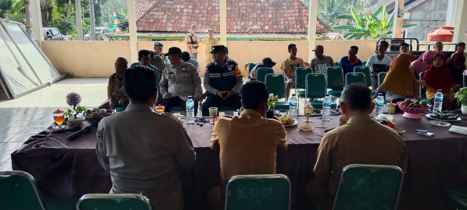 Polsek Tanah Abang kembali Laksanakan kegiatan Jumat Curhat di Desa Curup PALI