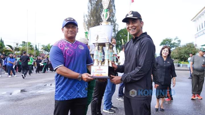 Upacara Peringatan Hari Olahraga Nasional Ke-41 Tahun 2024 di Kabupaten Karo