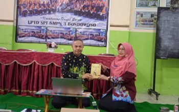 Tangis Haru Mewarnai Circle Time di Kombel Organik KS SMP/Mts Negeri/Swasta Kabupaten Bondowoso