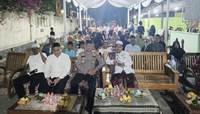 Kapolsek Cibarusah Berikan Pesan Kamtibmas di Acara Maulid Nabi Muhammad SAW