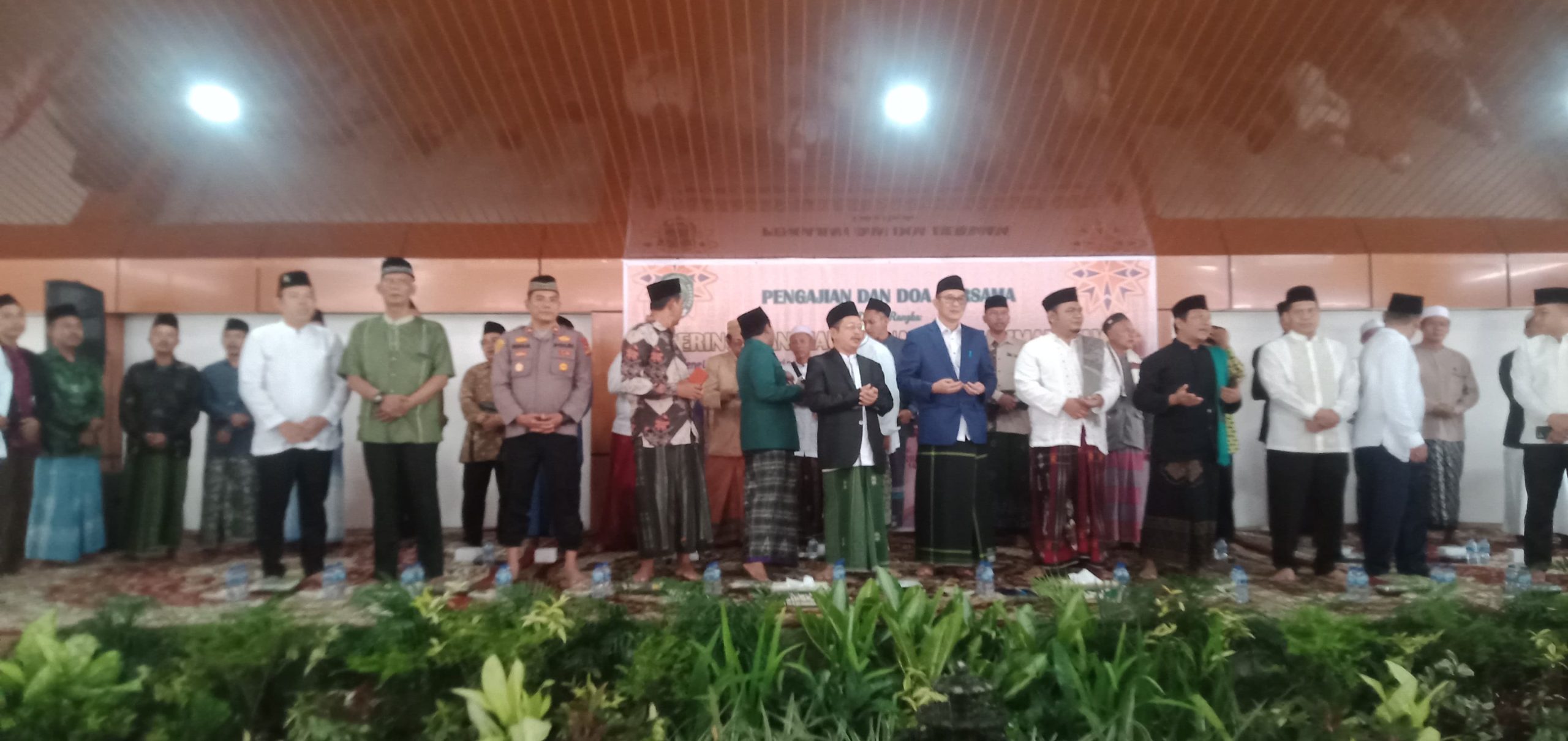 Peringatan Maulid Nabi Muhammad SAW 12 Rabiul Awal 1446 H Berlangsung khidmat di Pendopo Guest House Bupati Komperta