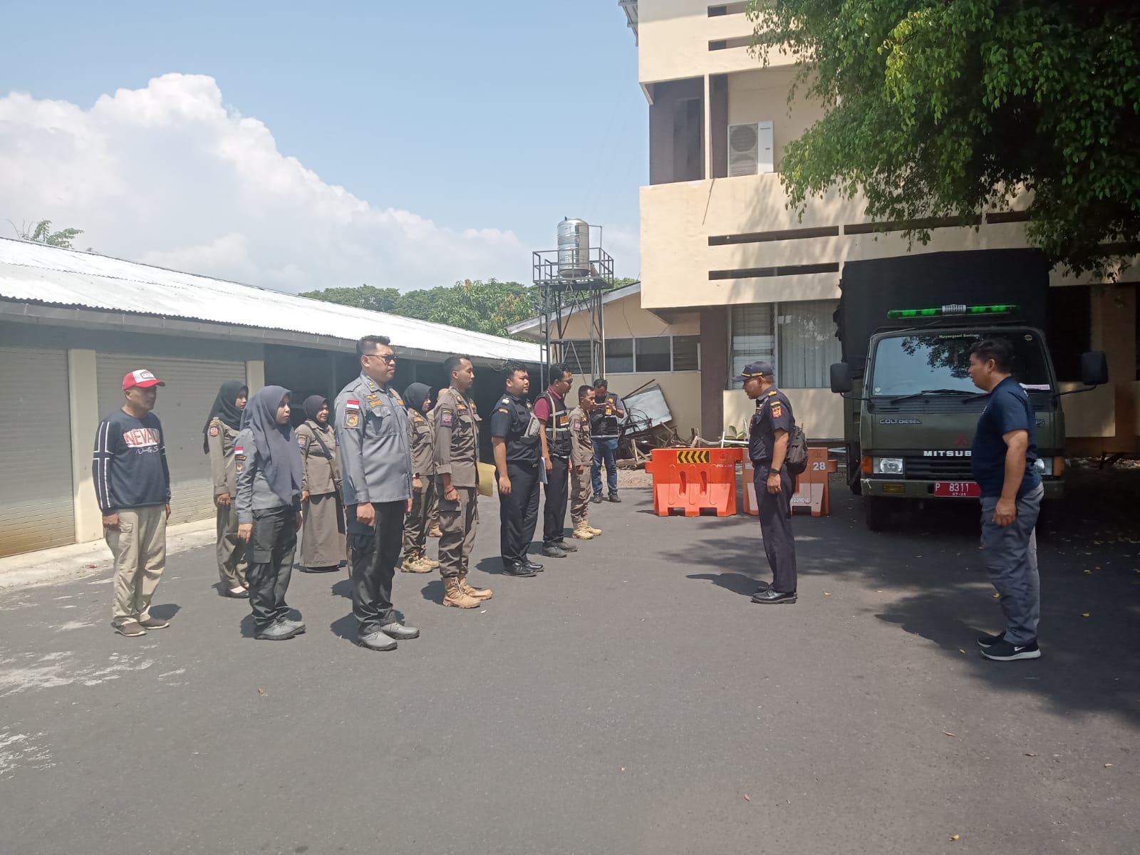 Giat Gabungan Sat Pol PP & Bea Cukai Jember Dalam Rangka Opgab Peredaran Rokok Ilegal Di Wilayah Kab. Bondowoso.