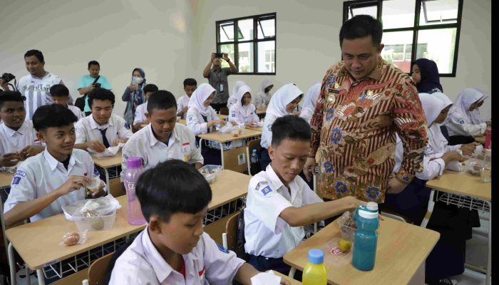 Pemkab Bekasi Mulai Uji Coba Program Makan Bergizi Gratis