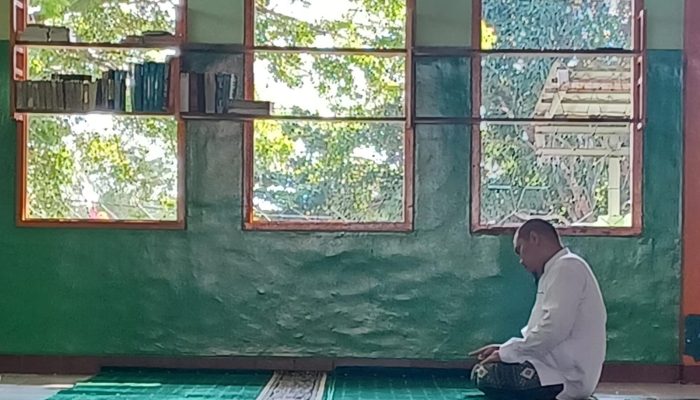 Meninggalkan Shalat Jumat tanpa Alasan Syar’i, Apa Hukumnya?